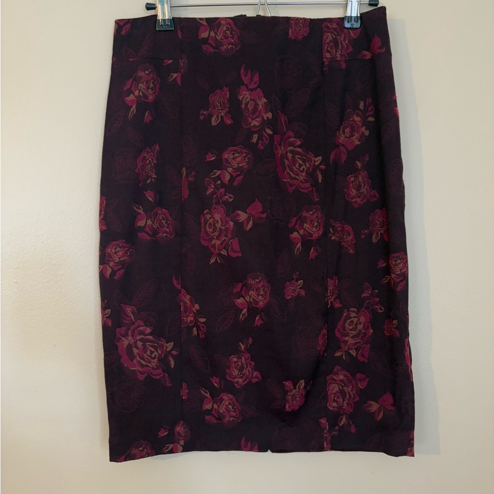 White House Black Market Floral Jacquard Pencil Skirt, Size 2, NEW